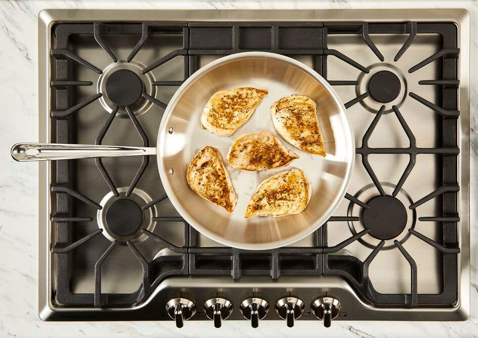 Fundamental Cookware for Starters: The Fry Pan